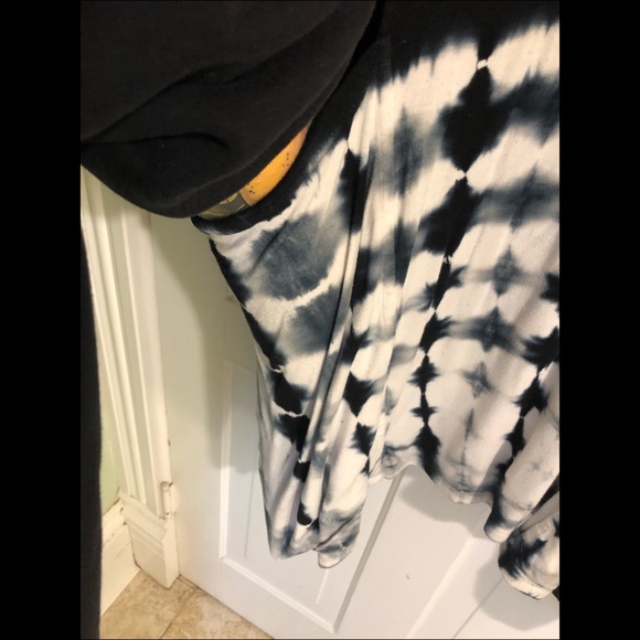 🍄she & sky tie dye tunic WITH POCKETS!! - Picture 5 of 8